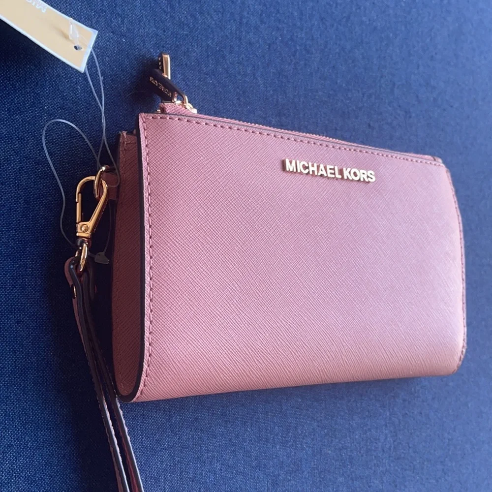 MICHAEL KORS LG DOUBLE ZIP WRISTLET